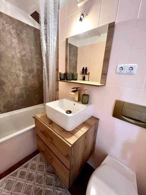 Bali Home Stylische Wohnung Mit Terrasse شونيفيلد المظهر الخارجي الصورة